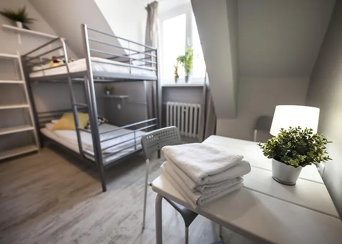 Auberge de jeunesse Za Murami *