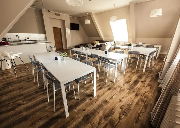 Za Murami Auberge de jeunesse *